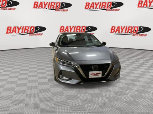 Used 2021 Nissan Sentra SR w/ SR Premium Package image 3