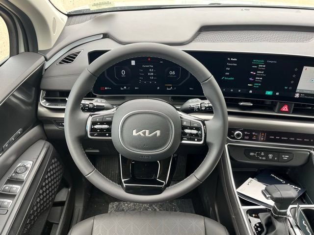 New 2026 Kia Carnival SX w/ SX Dark Edition Package FWD image 8