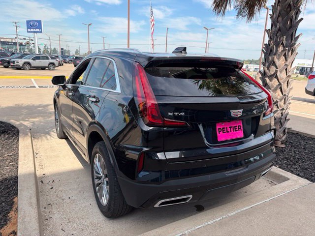 Used 2025 Cadillac XT4 Premium Luxury FWD image 17
