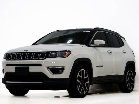 Used 2019 Jeep Compass Limited w/ Safety & Security Group image 3