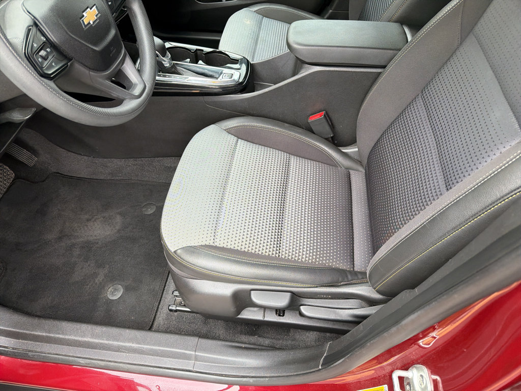 Used 2025 Chevrolet Trax LT FWD image 10