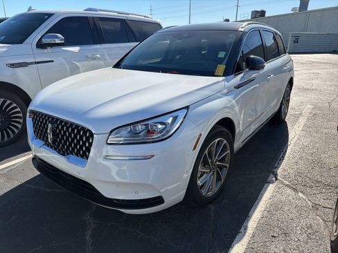 Used 2022 Lincoln Corsair Grand Touring w/ Elements Technology Bundle image 1