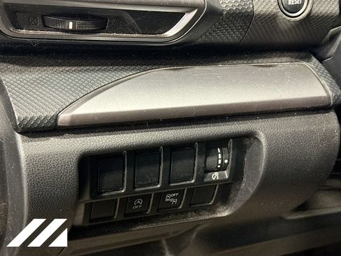 Used 2020 Subaru Forester Premium AWD/4WD image 10