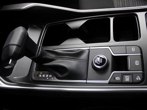 New 2026 Kia Sorento LX image 24