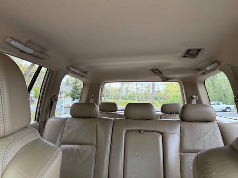 Used 2004 Honda Pilot EX image 22