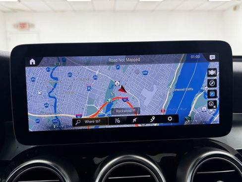 Used 2020 Mercedes-Benz GLC 350e GLC 350e image 18