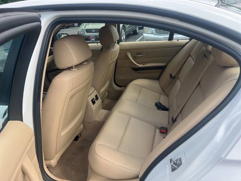 Used 2011 BMW 328i xDrive Sedan image 15