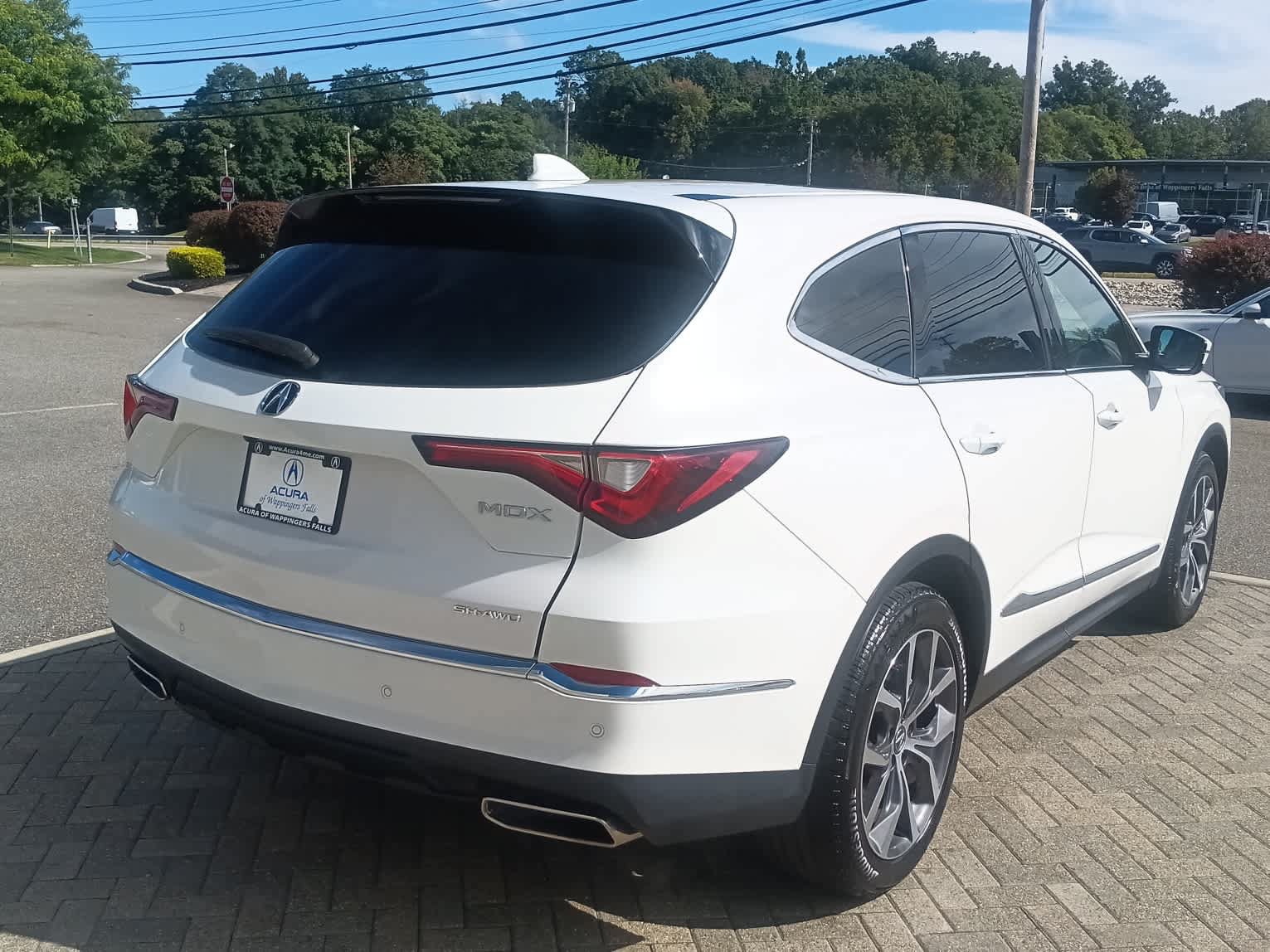 Used 2024 Acura MDX w/ Technology Package AWD/4WD image 5