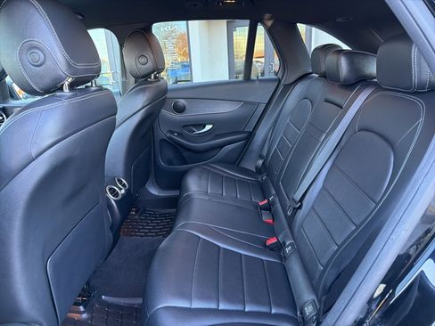 Used 2022 Mercedes-Benz GLC 300 4MATIC image 21