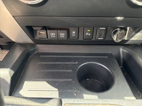 Used 2020 Toyota Tundra Limited image 25