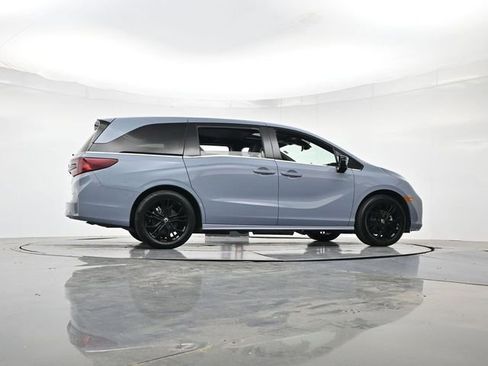 Used 2025 Honda Odyssey Sport-L image 32