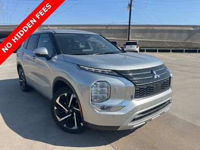 Used 2024 Mitsubishi Outlander SE