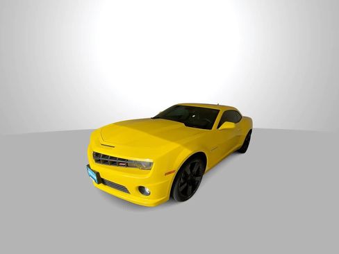 Used 2010 Chevrolet Camaro SS w/ RS Package RWD image 4