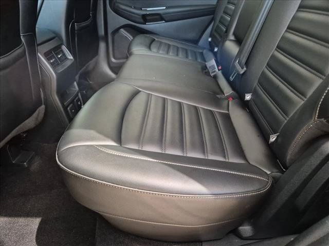 Used 2020 Ford Edge SEL w/ Convenience Package FWD image 17