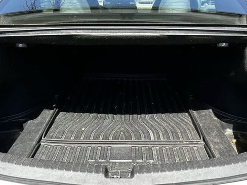 Used 2017 Acura TLX FWD image 33
