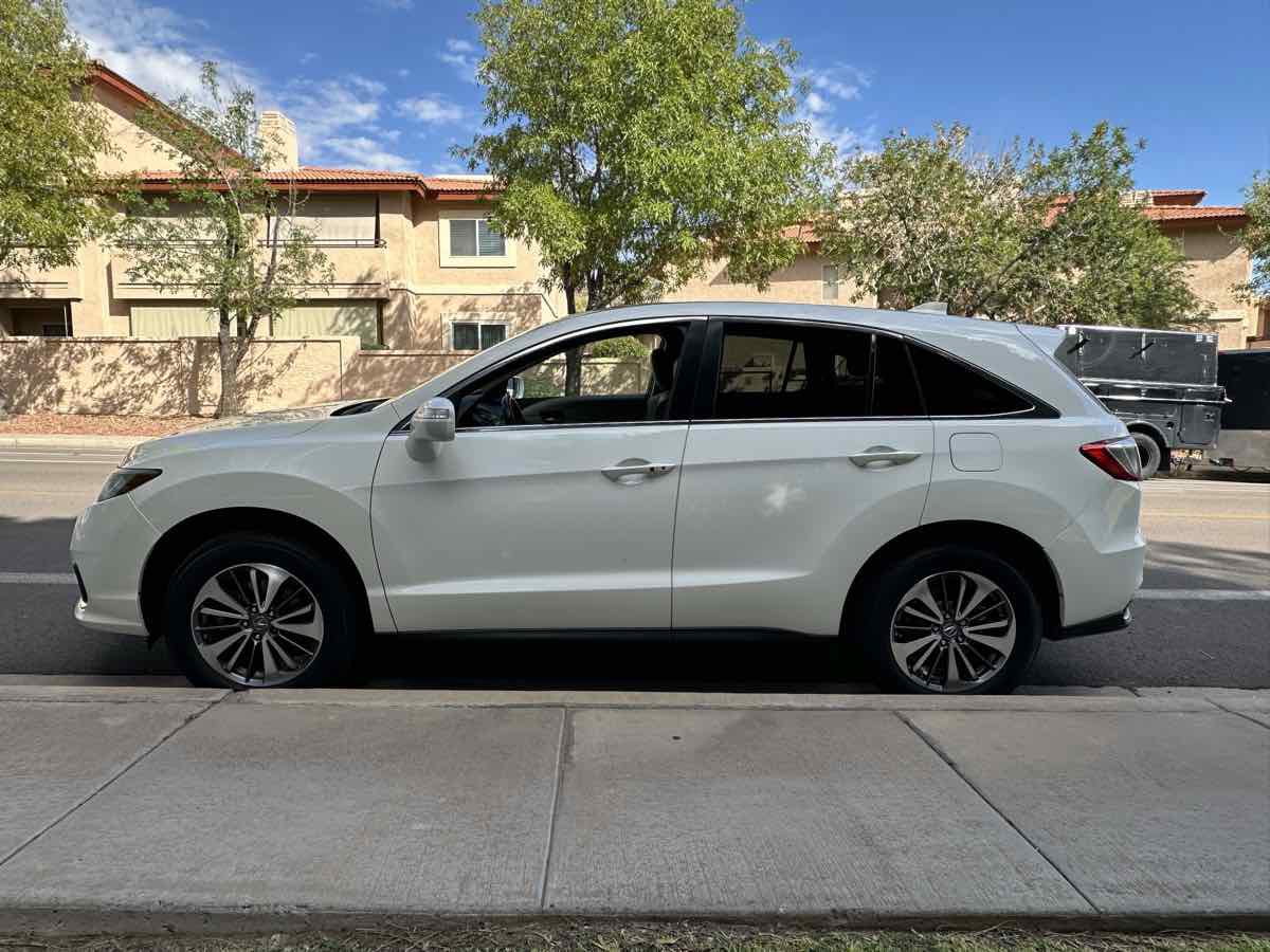 Used 2017 Acura RDX w/ Advance Package FWD image 5