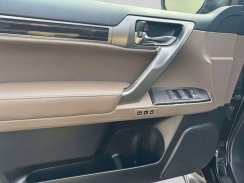 Certified 2023 Lexus GX 460 Premium w/ Premium Package AWD/4WD image 21