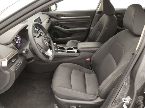 Used 2023 Nissan Altima 2.5 SV image 17