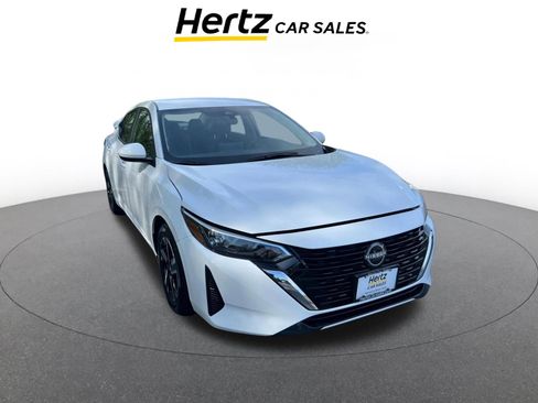 Used 2025 Nissan Sentra SV image 1