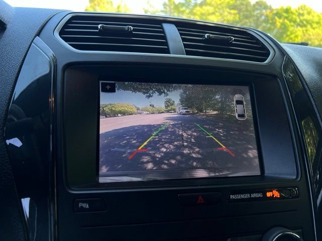 Used 2019 Ford Explorer XLT w/ Equipment Group 202A FWD image 41