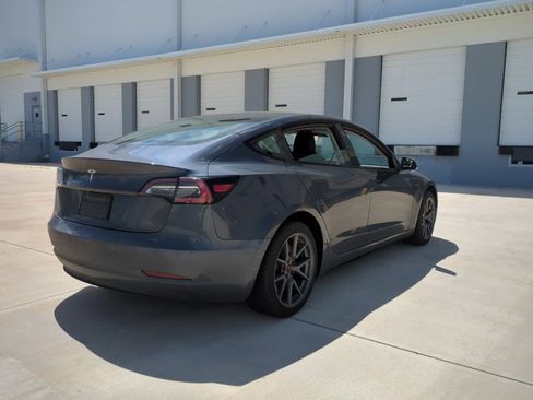 Used 2022 Tesla Model 3 Standard Range RWD image 5