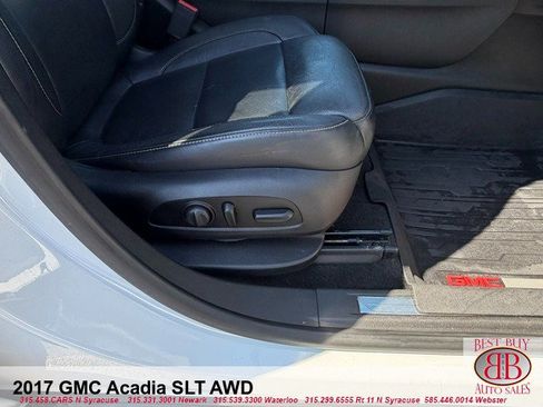 Used 2017 GMC Acadia SLT AWD/4WD image 16
