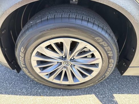 Certified 2025 MAZDA CX-90 3.3 Turbo w/ Preferred Package image 14