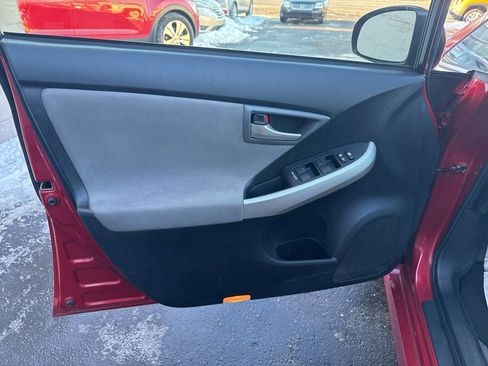 Used 2015 Toyota Prius Three image 11