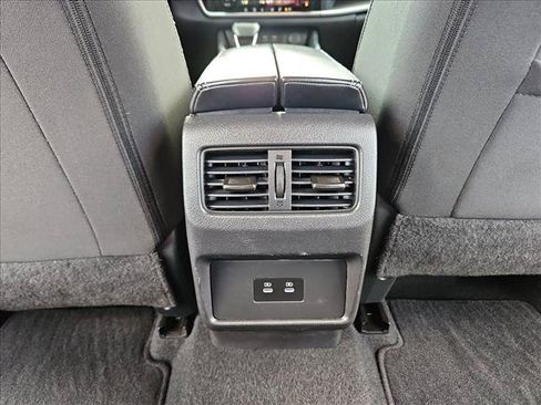 Used 2025 Nissan Rogue SV FWD image 15