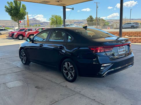 Used 2020 Kia Forte LXS image 6