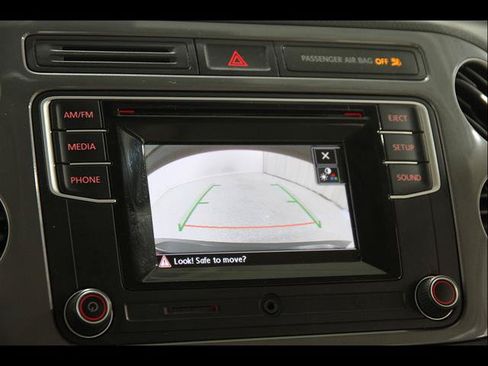 Used 2016 Volkswagen Tiguan S AWD/4WD image 12