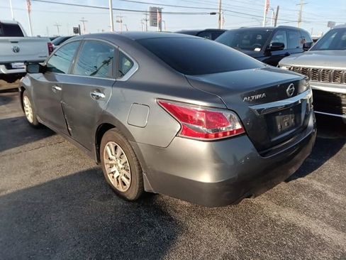 Used 2015 Nissan Altima 2.5 S w/ Power Driver Seat Package image 3