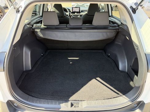 Used 2024 Toyota RAV4 XLE FWD image 30