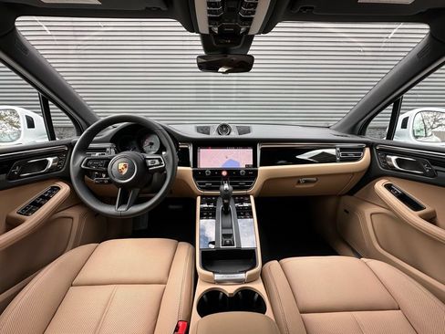 Used 2026 Porsche Macan S AWD/4WD image 6