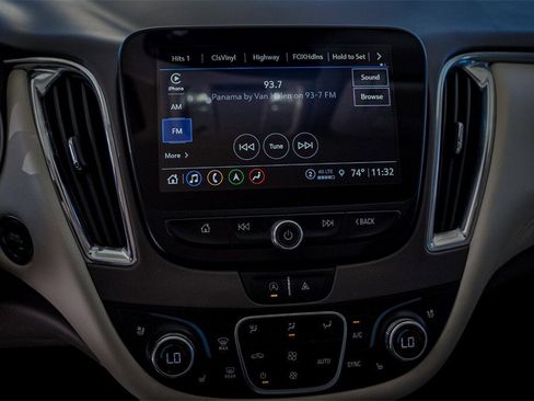 Used 2024 Chevrolet Malibu LT image 18