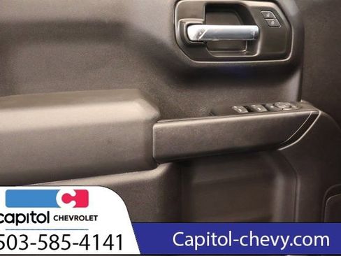 Used 2022 Chevrolet Silverado 1500 Custom image 11