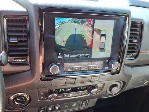 Used 2023 Nissan Frontier PRO-4X w/ Pro Convenience Package AWD/4WD image 25