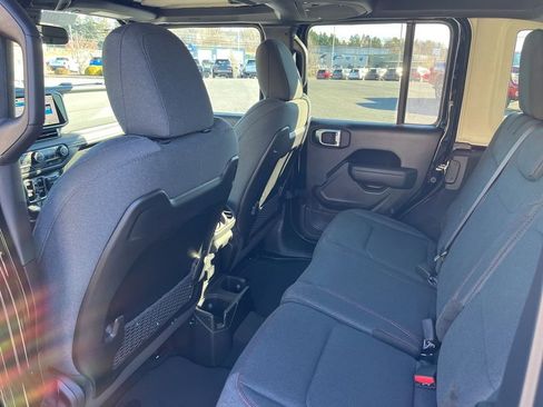 New 2026 Jeep Wrangler Unlimited Rubicon AWD/4WD image 16