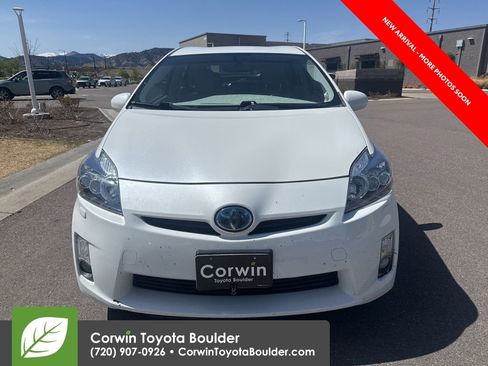 Used 2010 Toyota Prius Five image 2