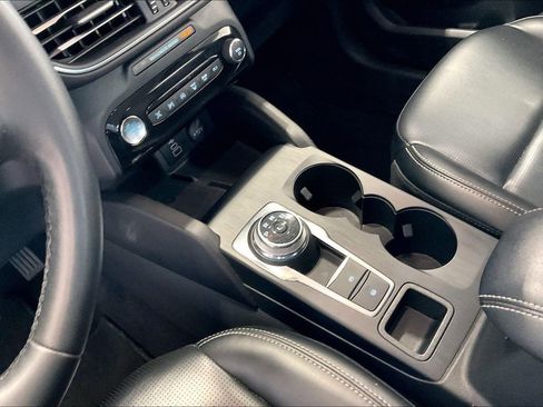 Used 2024 Ford Escape Platinum image 11