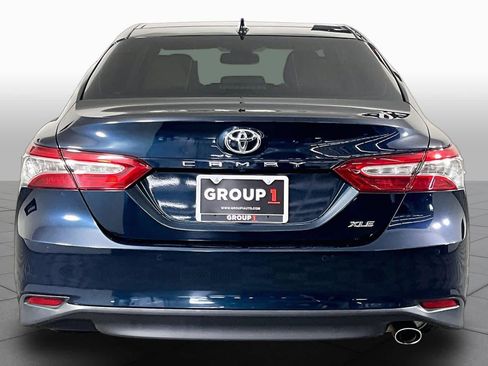 Used 2019 Toyota Camry XLE w/ Driver Assist Package FWD image 5