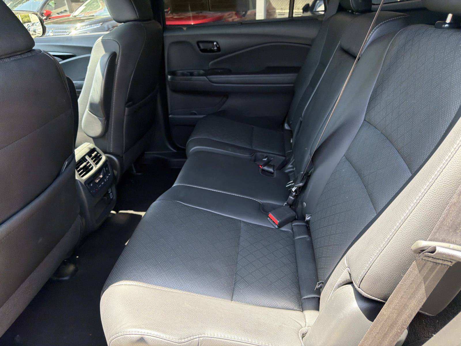 Used 2022 Honda Passport Elite image 11