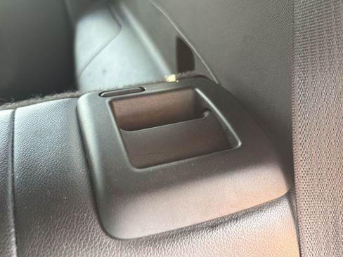 Used 2022 Chevrolet Equinox RS w/ RS Leather Package FWD image 28