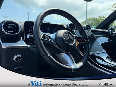 Used 2024 Mercedes-Benz GLC 300 GLC 300 image 17