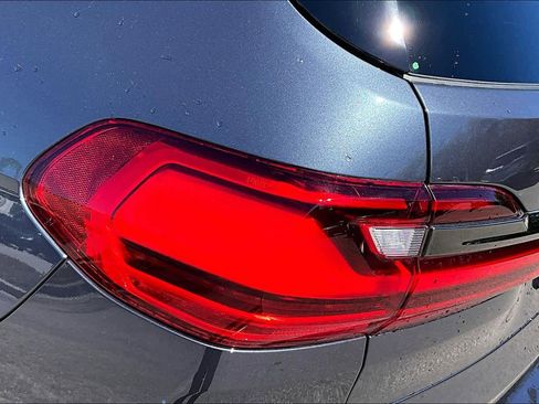 Used 2021 BMW X7 xDrive40i w/ M Sport Package image 30