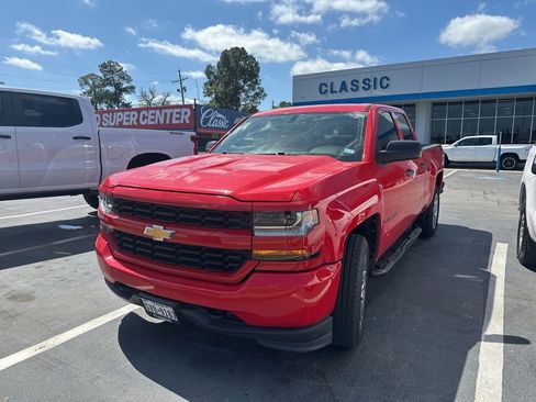 Used 2016 Chevrolet Silverado 1500 Custom image 4
