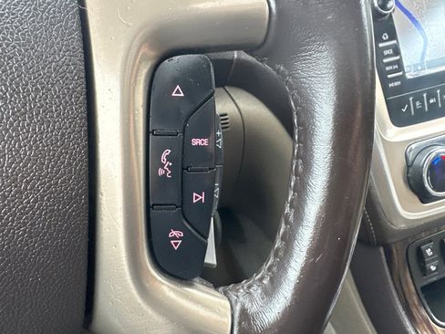 Used 2016 GMC Acadia Denali image 36