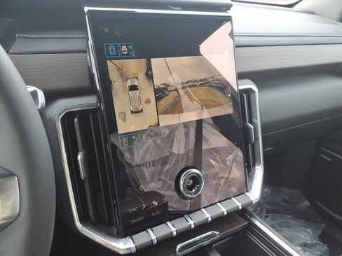 New 2026 GMC Acadia Denali w/ Super Cruise Package image 20