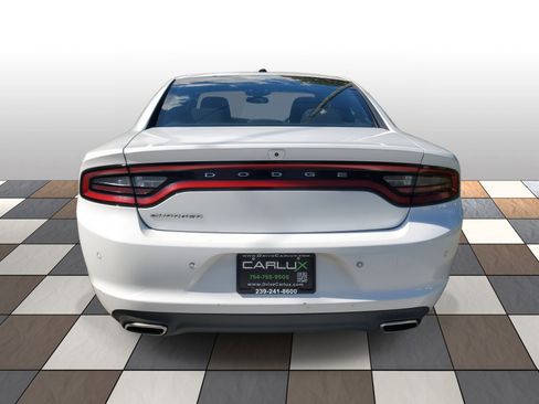 Used 2022 Dodge Charger SXT image 4
