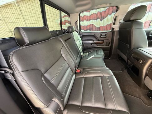 Used 2018 GMC Sierra 1500 Denali w/ Denali Ultimate Package AWD/4WD image 19